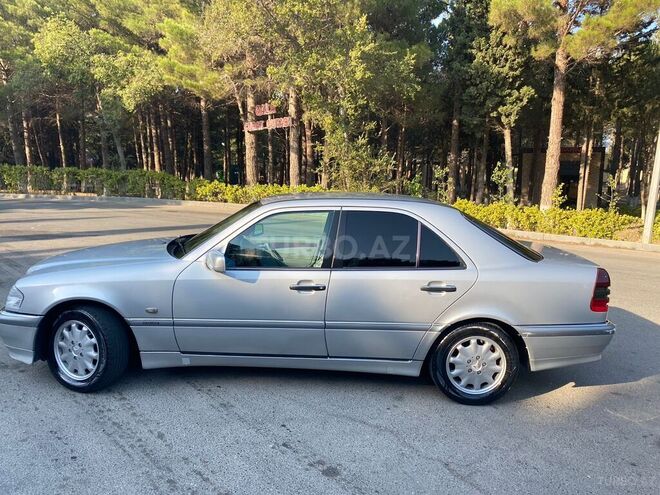 Mercedes C 240 1997, 291,700 km - 2.4 л - Sumqayıt