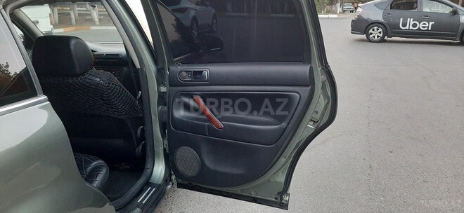 Volkswagen Passat 2003, 215,000 km - 1.8 l - Sumqayıt
