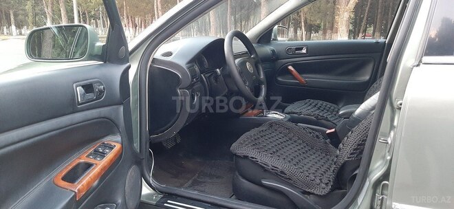 Volkswagen Passat 2003, 215,000 km - 1.8 l - Sumqayıt