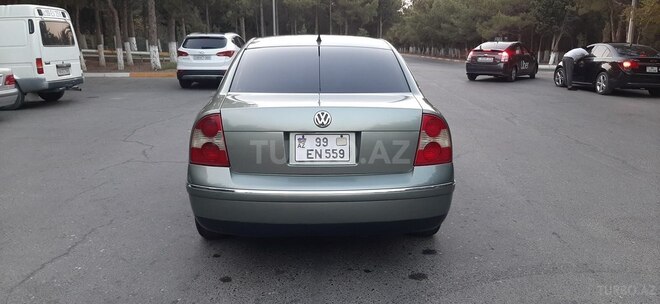 Volkswagen Passat 2003, 215,000 km - 1.8 l - Sumqayıt