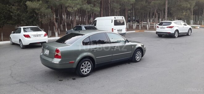 Volkswagen Passat 2003, 215,000 km - 1.8 l - Sumqayıt
