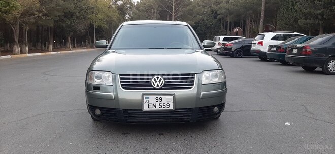 Volkswagen Passat 2003, 215,000 km - 1.8 l - Sumqayıt