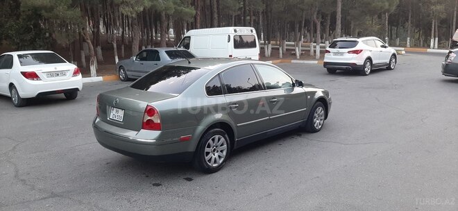 Volkswagen Passat 2003, 215,000 km - 1.8 l - Sumqayıt