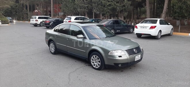 Volkswagen Passat 2003, 215,000 km - 1.8 l - Sumqayıt