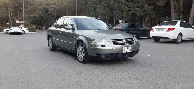 Volkswagen Passat 2003, 215,000 km - 1.8 l - Sumqayıt