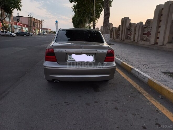 Opel Vectra 1998, 235,758 km - 2.0 l - Qazax