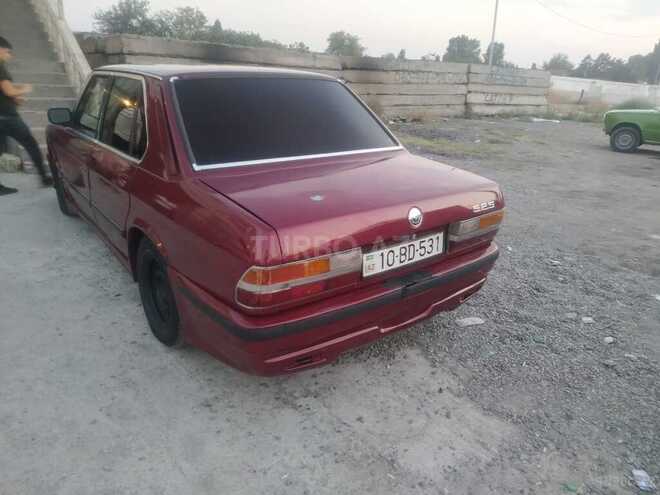 BMW 525 1982, 11,200 km - 2.5 л - Bərdə