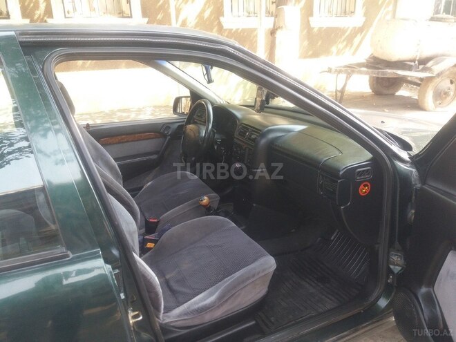 Opel Vectra 1995, 349,120 km - 1.8 l - Gəncə