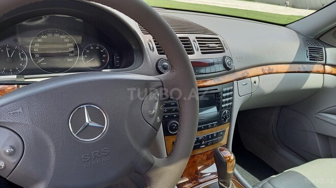 Mercedes E 240 2003, 316,000 km - 2.6 l - Bakı