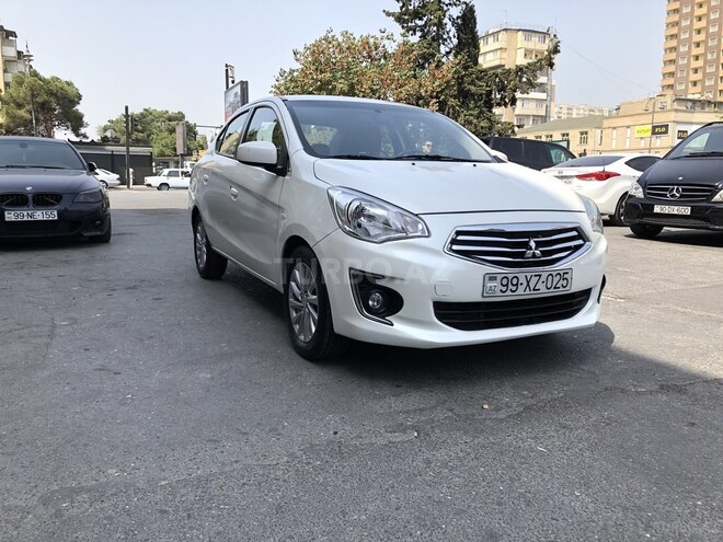 Mitsubishi Attrage 2014, 104,000 km - 1.2 л - Bakı