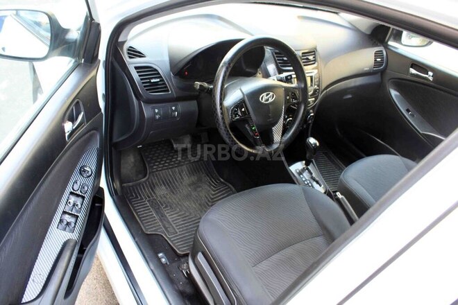 Hyundai Accent 2011, 185,000 km - 1.6 l - Bakı