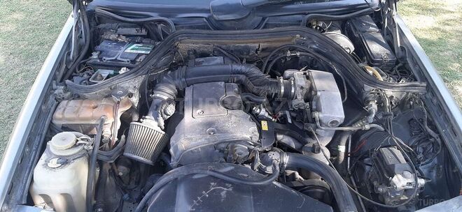 Mercedes E 220 1990, 491,580 km - 2.2 л - Saatlı