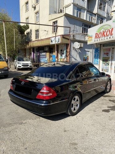 Mercedes E 240 2004, 93,177 km - 2.6 l - Bakı