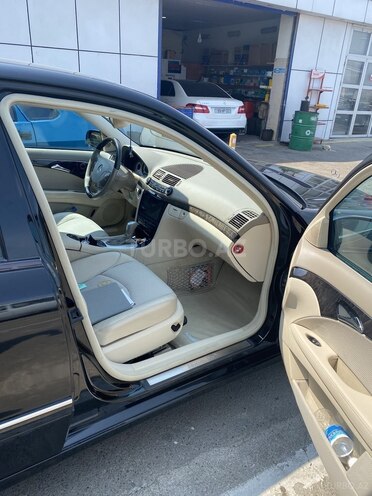 Mercedes E 240 2004, 93,177 km - 2.6 l - Bakı