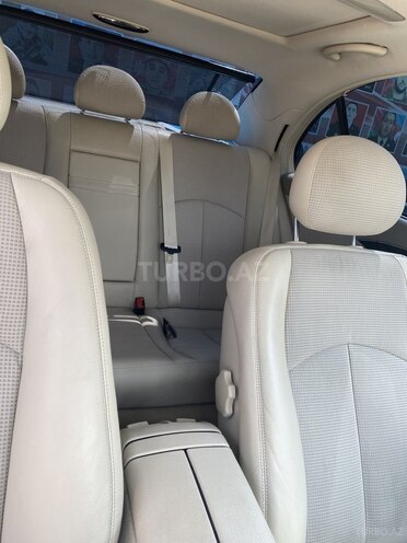 Mercedes E 240 2004, 93,177 km - 2.6 l - Bakı
