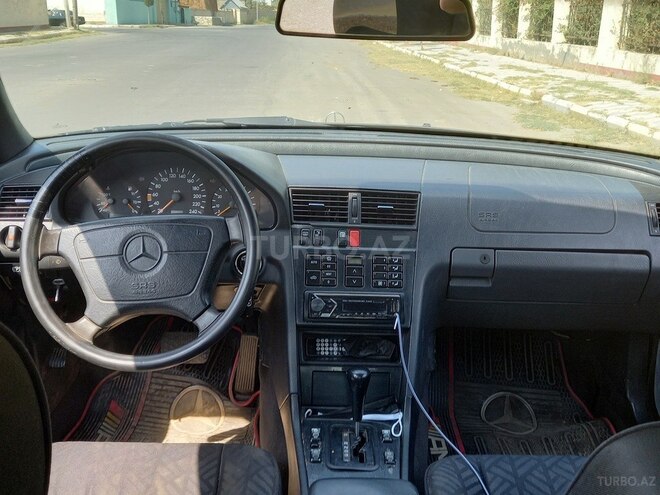 Mercedes C 220 1994, 380,000 km - 2.2 l - Ağcabədi