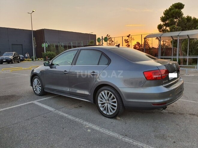 Volkswagen Jetta 2015, 45,000 km - 1.8 l - Bakı