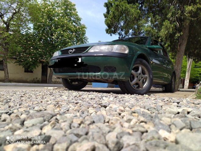 Opel Vectra 1996, 218,500 km - 1.8 л - Gəncə