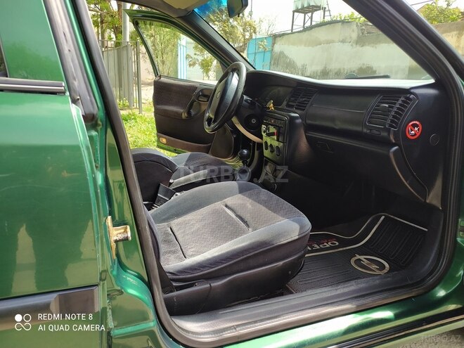 Opel Vectra 1996, 218,500 km - 1.8 л - Gəncə