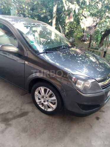 Opel Astra 2009, 135,000 km - 1.4 l - Gəncə