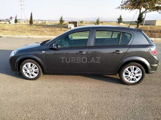 Opel Astra 2009, 135,000 km - 1.4 l - Gəncə