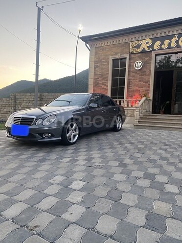 Mercedes E 350 2007, 319,000 km - 3.5 l - Qax