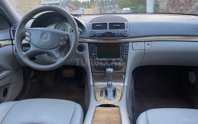 Mercedes E 350 2007, 319,000 km - 3.5 l - Qax