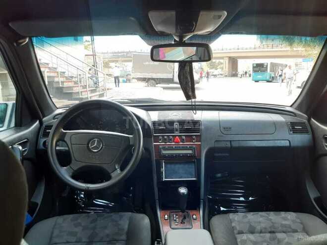 Mercedes C 220 1999, 269,000 km - 2.2 l - Bakı