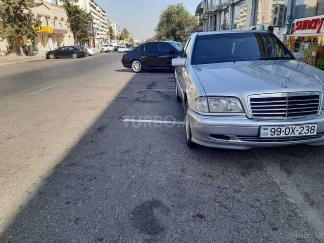 Mercedes C 220 1999, 269,000 km - 2.2 l - Bakı