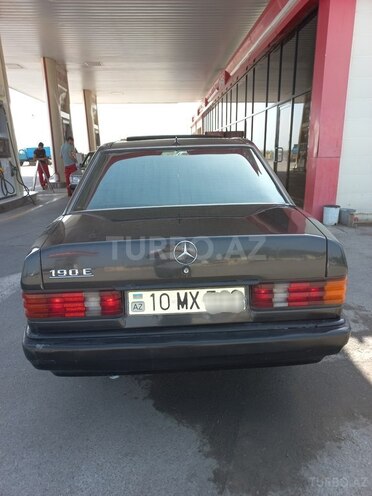 Mercedes 190 1992, 220,000 km - 2.0 л - Sabirabad