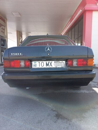 Mercedes 190 1992, 220,000 km - 2.0 л - Sabirabad