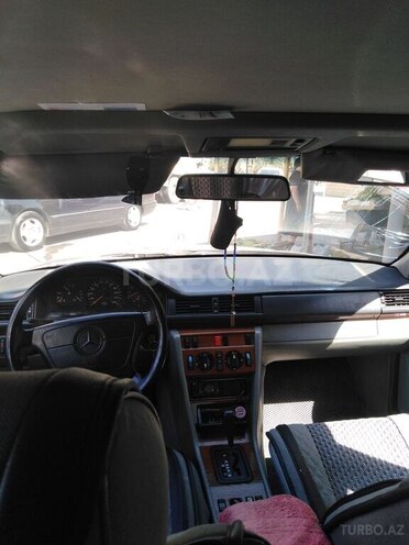 Mercedes E 220 1994, 450,000 km - 2.2 л - Bakı