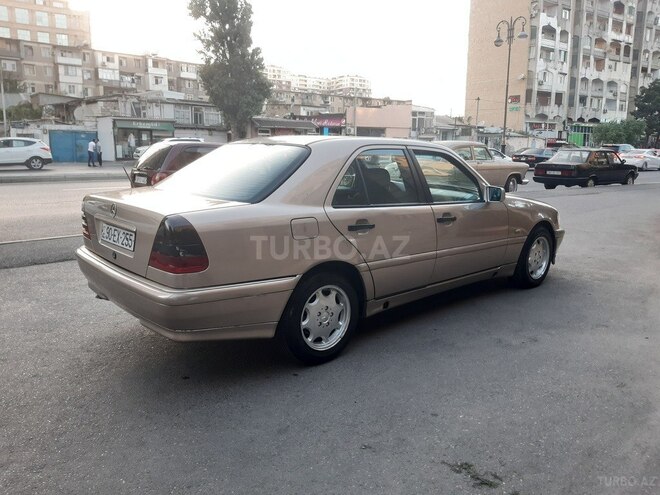 Mercedes C 250 1997, 213,000 km - 2.5 l - Bakı