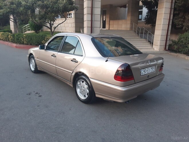 Mercedes C 250 1997, 213,000 km - 2.5 l - Bakı