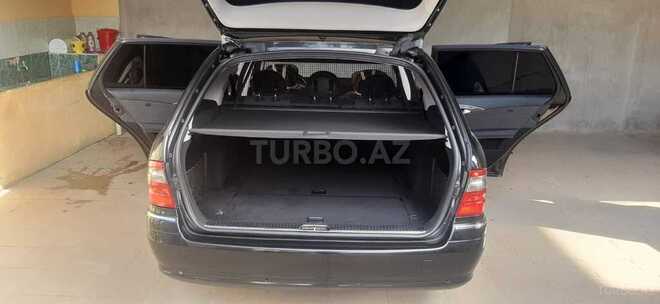 Mercedes E 220 2008, 240,000 km - 2.2 л - Quba