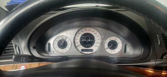Mercedes E 220 2008, 240,000 km - 2.2 л - Quba