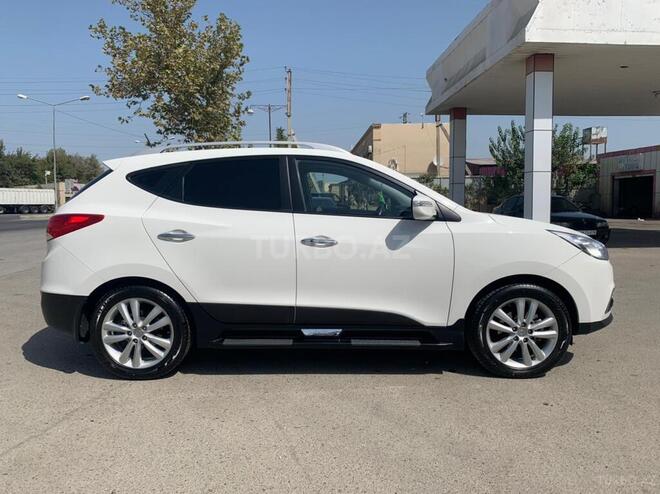 Hyundai ix35 2013, 74,500 km - 2.4 л - Yevlax