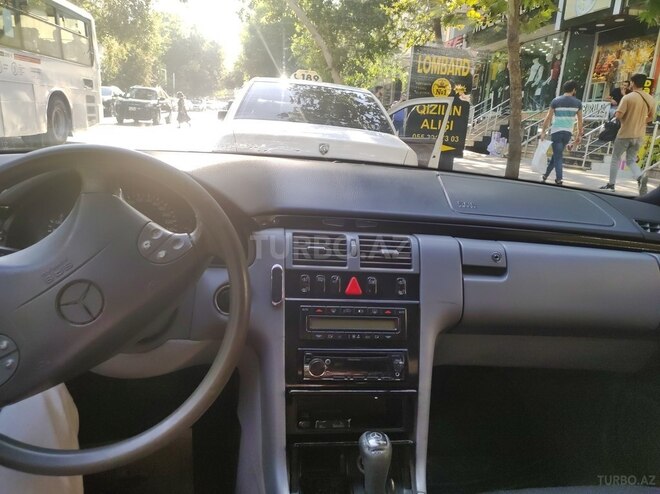 Mercedes E 270 1999, 500,000 km - 2.7 l - Bakı
