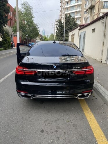 BMW 740 2017, 100,000 km - 3.0 л - Bakı