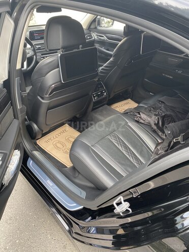 BMW 740 2017, 100,000 km - 3.0 л - Bakı