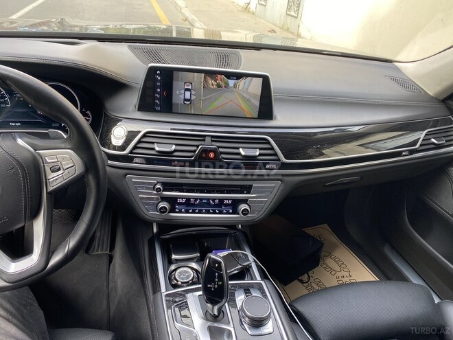 BMW 740 2017, 100,000 km - 3.0 л - Bakı