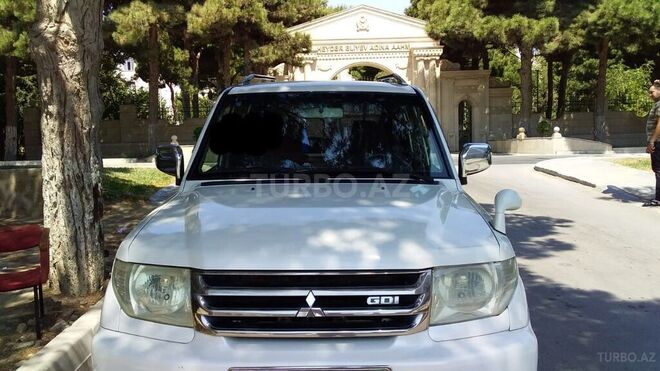 Mitsubishi Pajero io 2000, 400,000 km - 2.0 л - Bakı