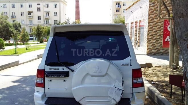 Mitsubishi Pajero io 2000, 400,000 km - 2.0 л - Bakı