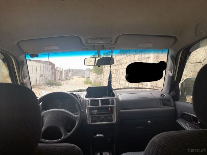 Mitsubishi Pajero io 2000, 400,000 km - 2.0 л - Bakı