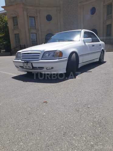 Mercedes C 230 2000, 230,000 km - 2.3 l - Bakı