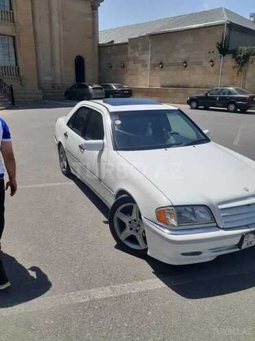 Mercedes C 230 2000, 230,000 km - 2.3 l - Bakı
