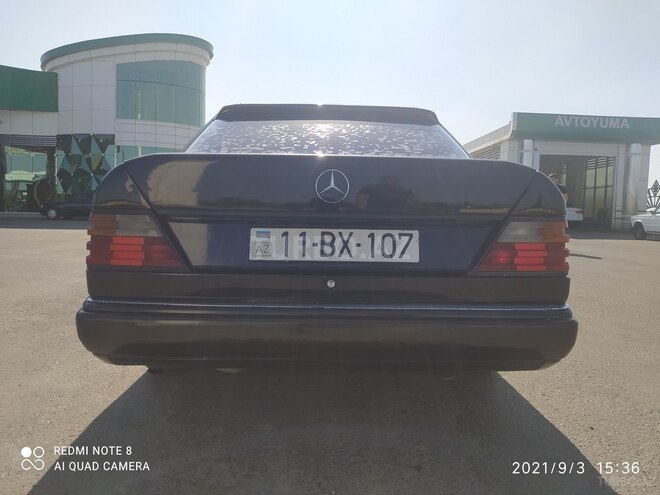 Mercedes E 250 1993, 501,652 km - 2.5 l - Beyləqan