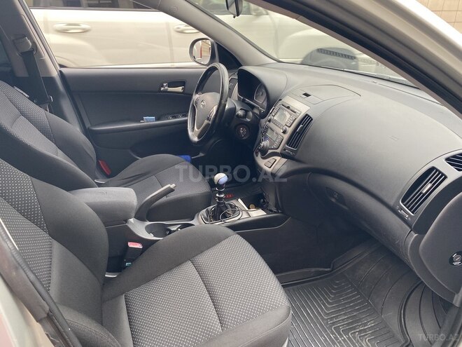 Hyundai i30 2008, 233,000 km - 1.6 л - Sumqayıt