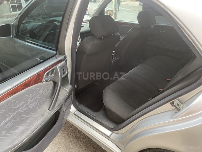 Mercedes E 220 2000, 389 km - 2.2 л - Bakı