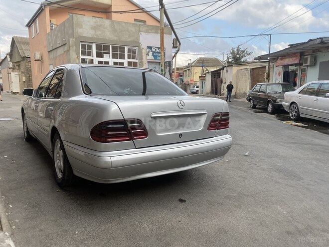 Mercedes E 220 2000, 389 km - 2.2 л - Bakı